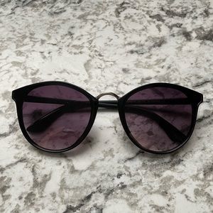 3/$15! Women’s Sunglasses